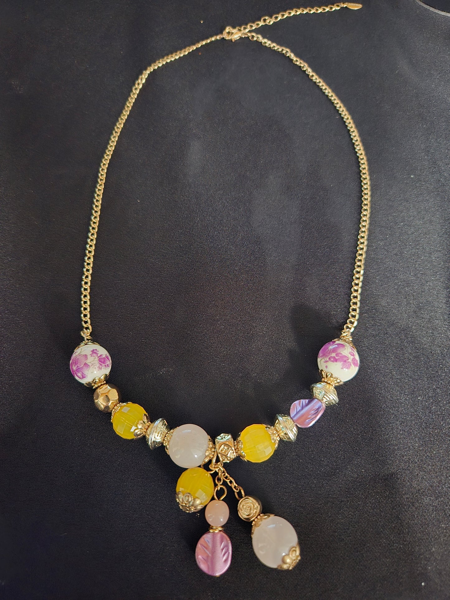 Romantic violet flower necklace