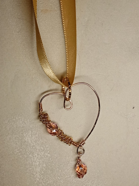 Wire heart pendant