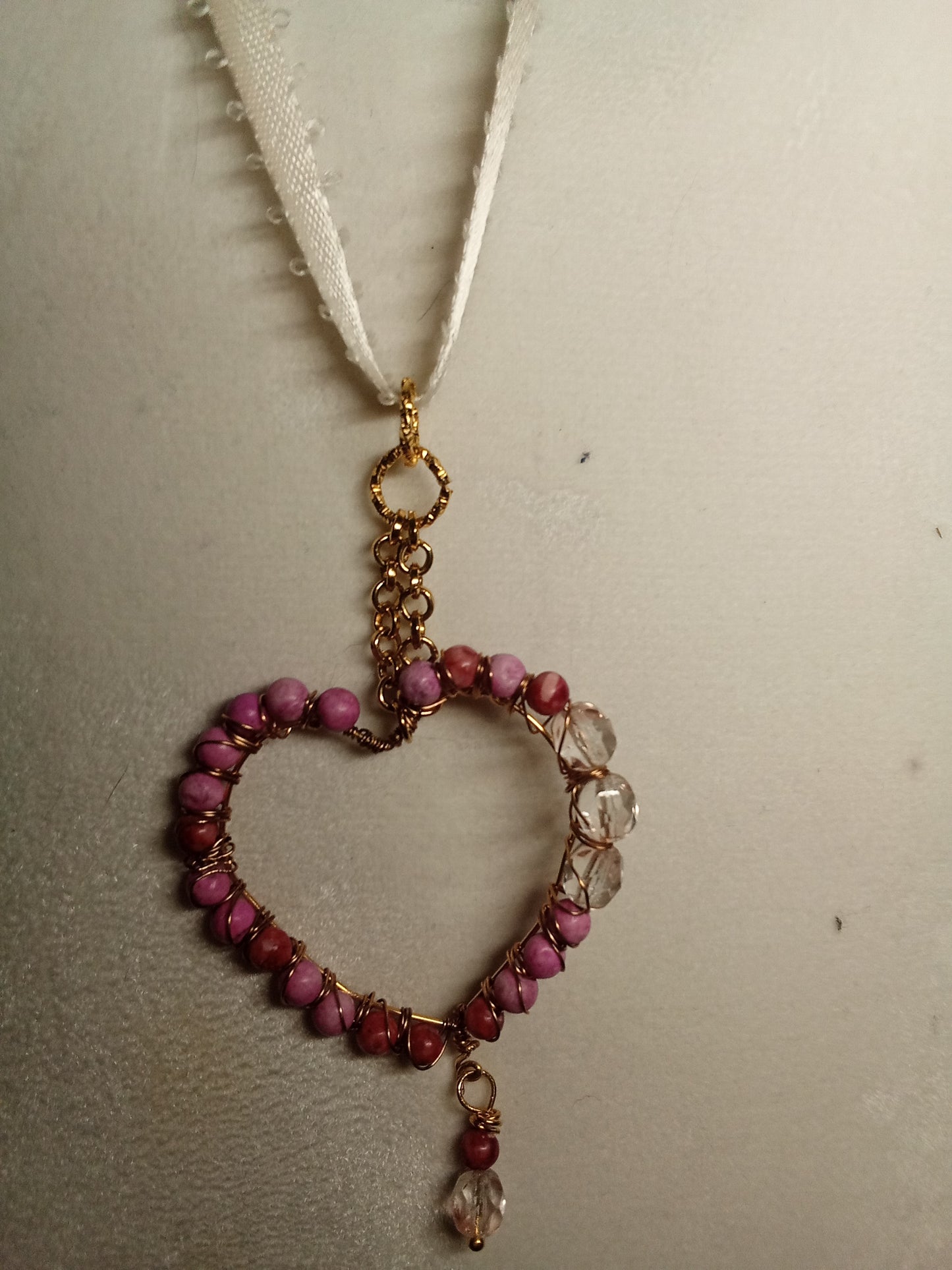 Wire heart pendant necklace